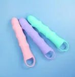 Vibrador Varinha de Silicone Recarregável Rico — foto 1