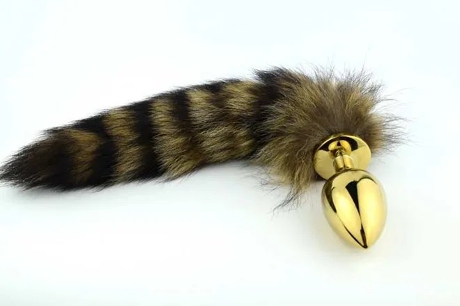 PLUG ANAL DOURADO COM CAUDA - FOX TAIL - 8,5CMX3,5CM - 25CM DE CAUDA - Butique Bella