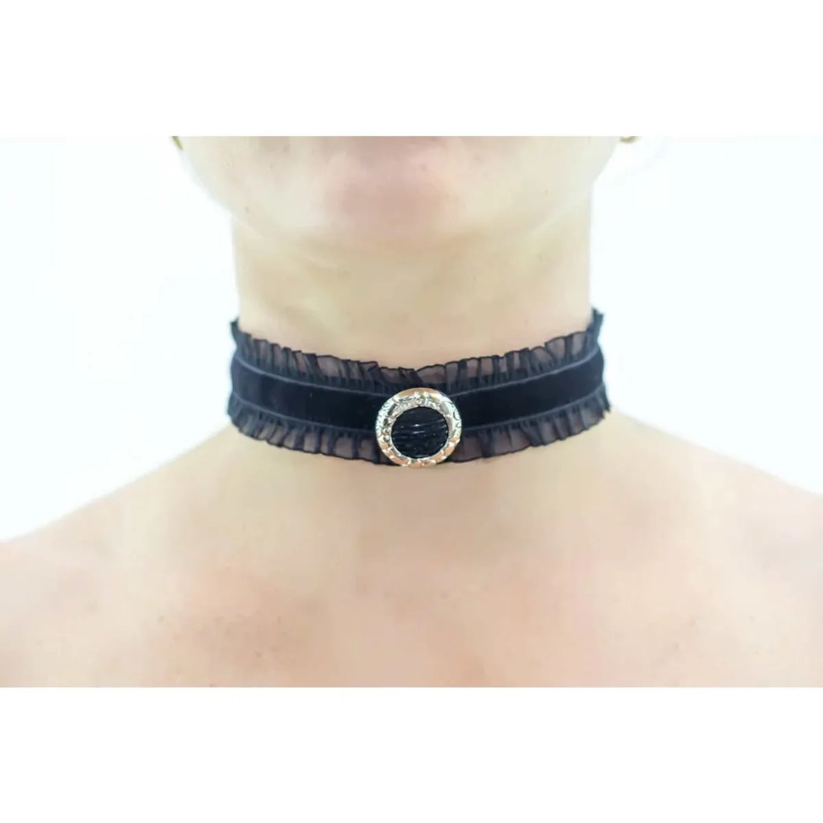 CHOKER COM DETALHE EM TULE CHOKER COM DETALHE EM TULE - Butique Bella